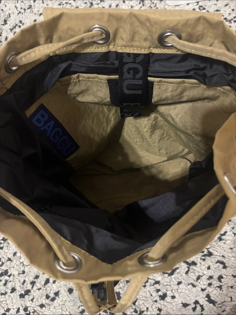 BAGGU sport backpack in khaki